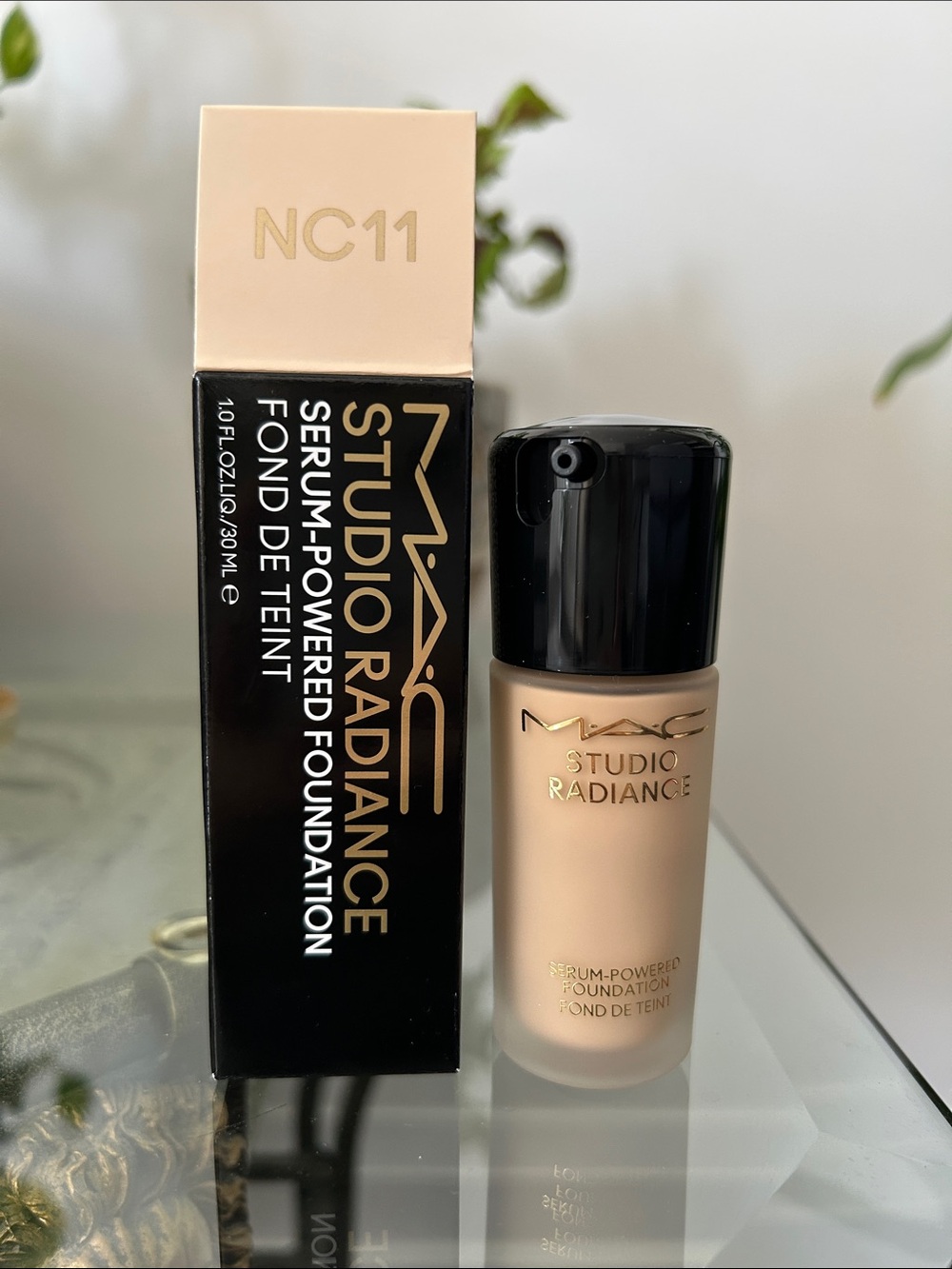 MAC Serum Powered Foundation in NC11